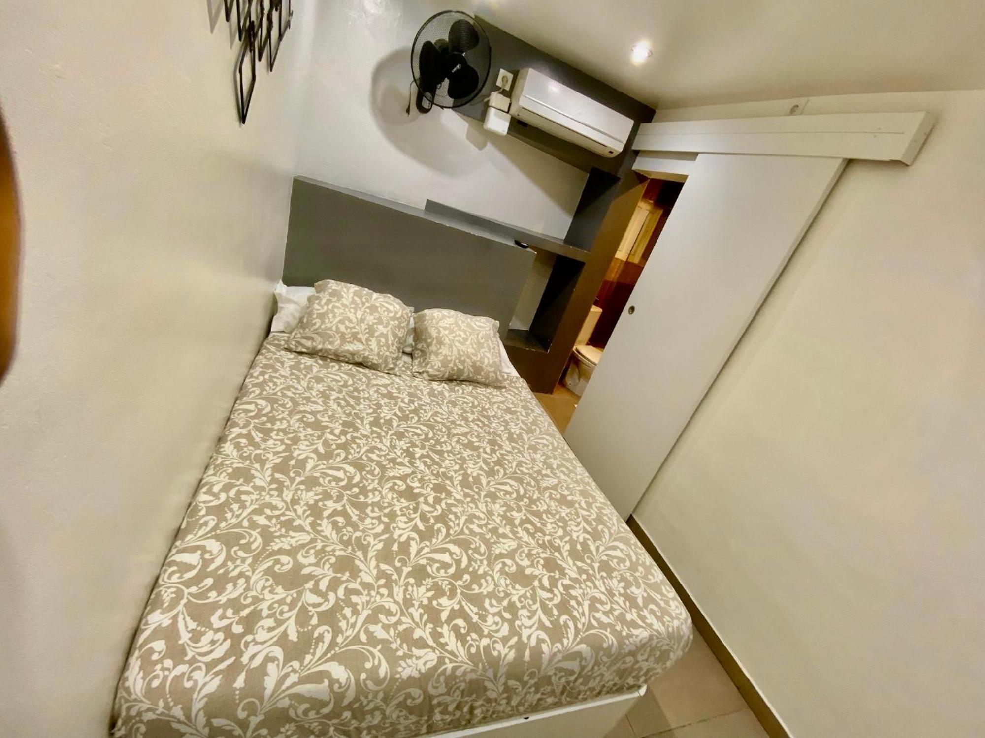 Suites Nuevas Con Bano Privado Frente Al Metro St Mwc Barcelona-Fira L'Hospitalet de Llobregat Exterior photo